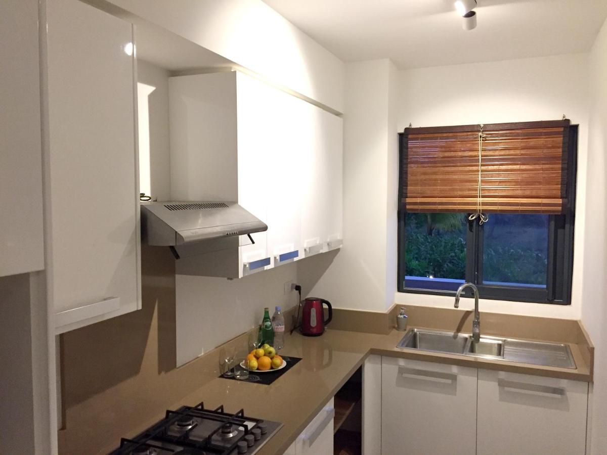 Apartment With 3 Bedrooms In Roches Noires, With Wonderful Sea View, Shared Pool, Terrace Rivière du Rempart Exteriör bild
