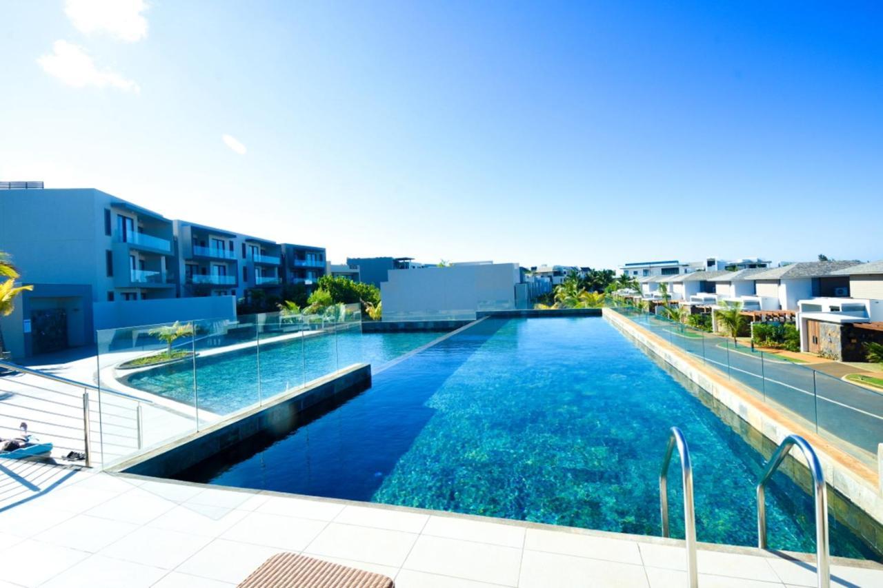 Apartment With 3 Bedrooms In Roches Noires, With Wonderful Sea View, Shared Pool, Terrace Rivière du Rempart Exteriör bild